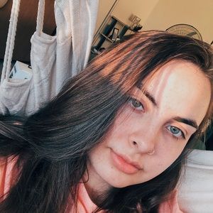 Meet your Posher, Kara